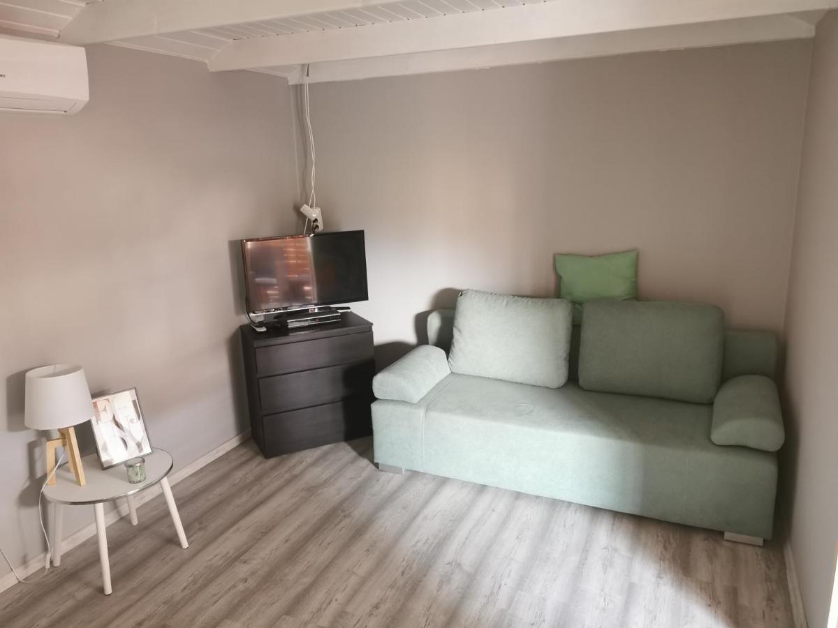 Varga Vendeghaz Apartment Tiszakecske Bagian luar foto