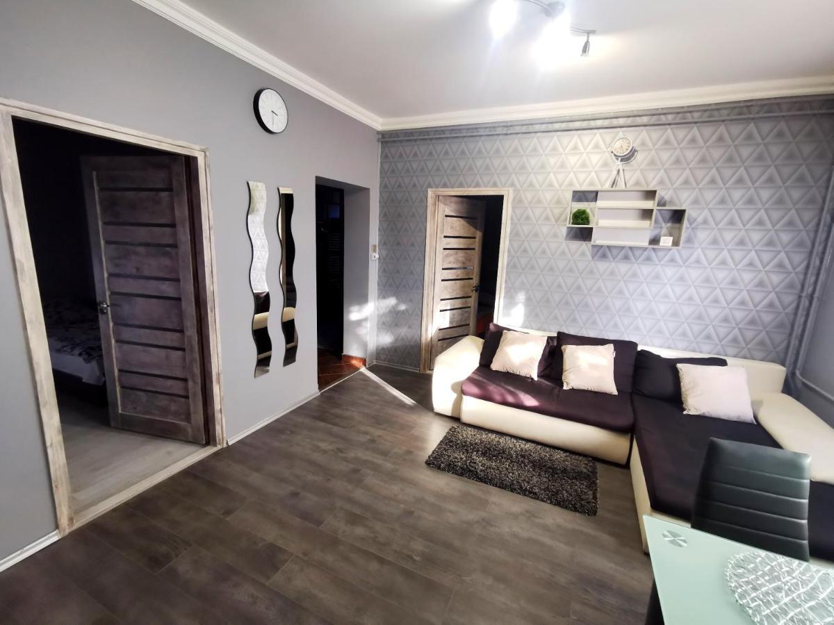 Varga Vendeghaz Apartment Tiszakecske Bagian luar foto