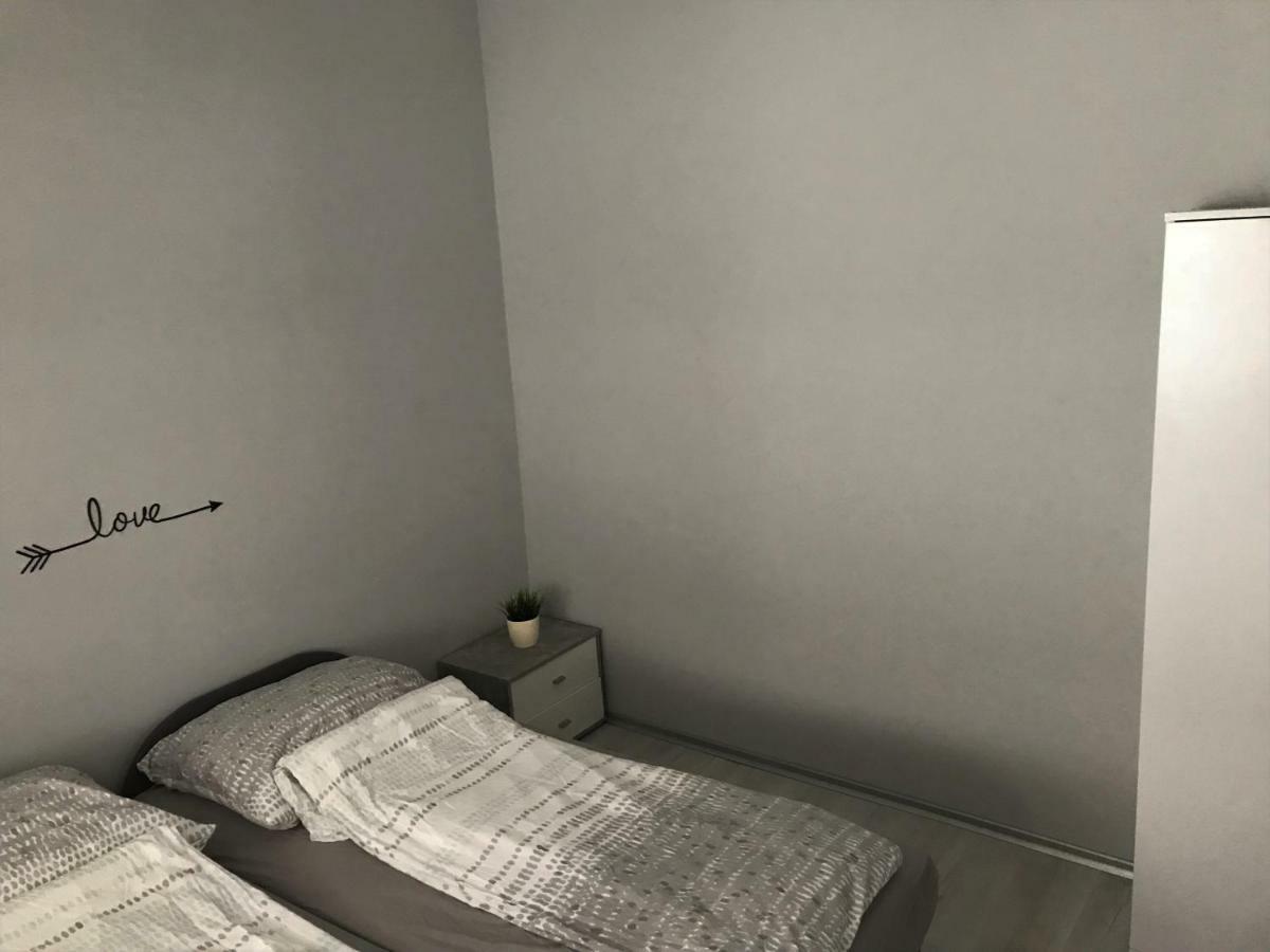 Varga Vendeghaz Apartment Tiszakecske Bagian luar foto